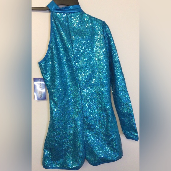 NWT Double platinum sequin sparkle in piece size small.  Missing strap - Picture 5 of 8